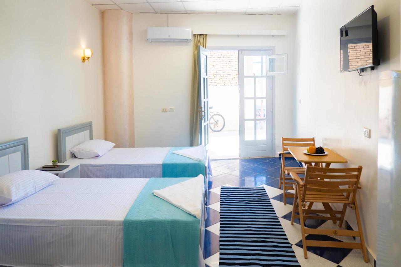 White Flat Studios Dahab Luaran gambar
