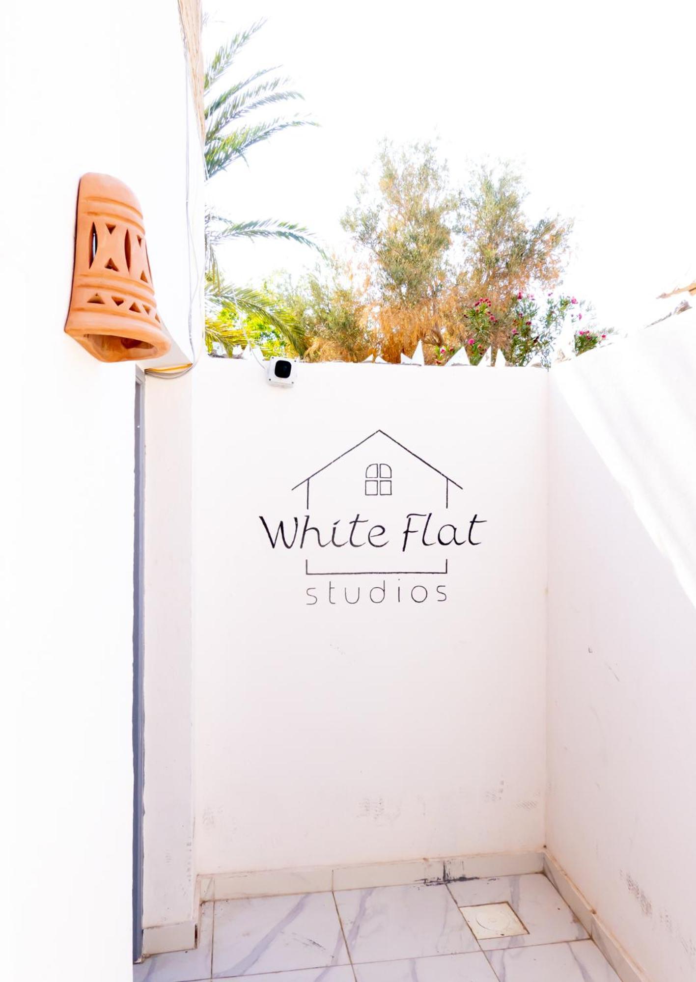 White Flat Studios Dahab Luaran gambar